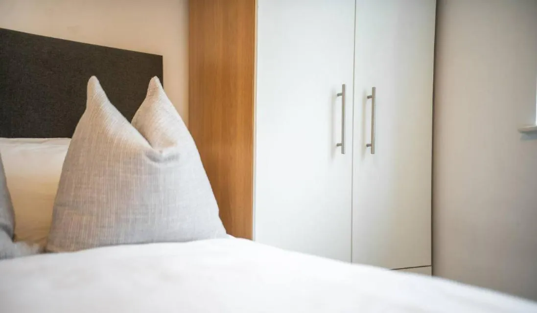 Apartman Conditioning House - Suite 1 Bradford